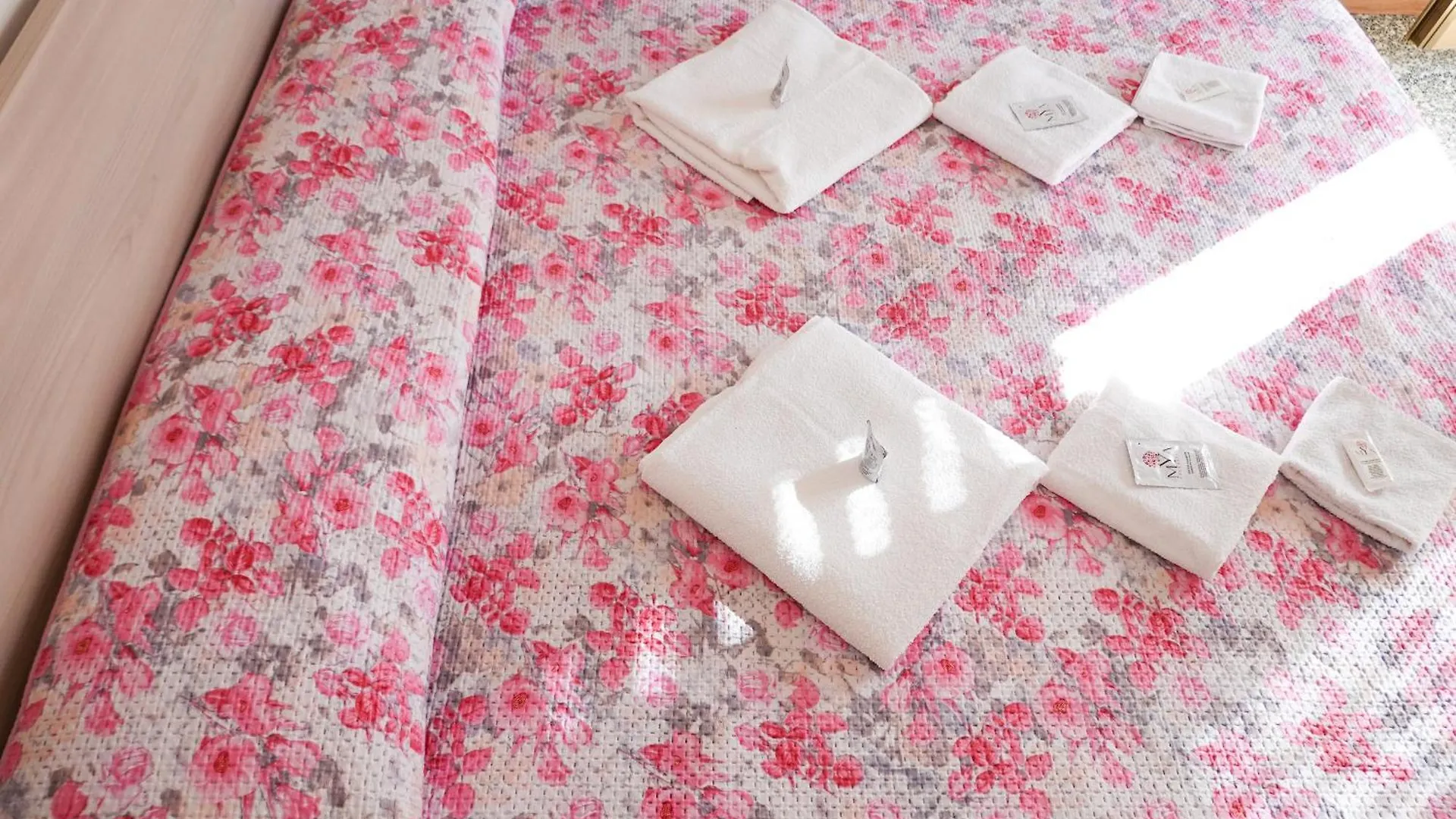 Hotel Lea B&B Pensione Completa Rimini 2*,  Italy
