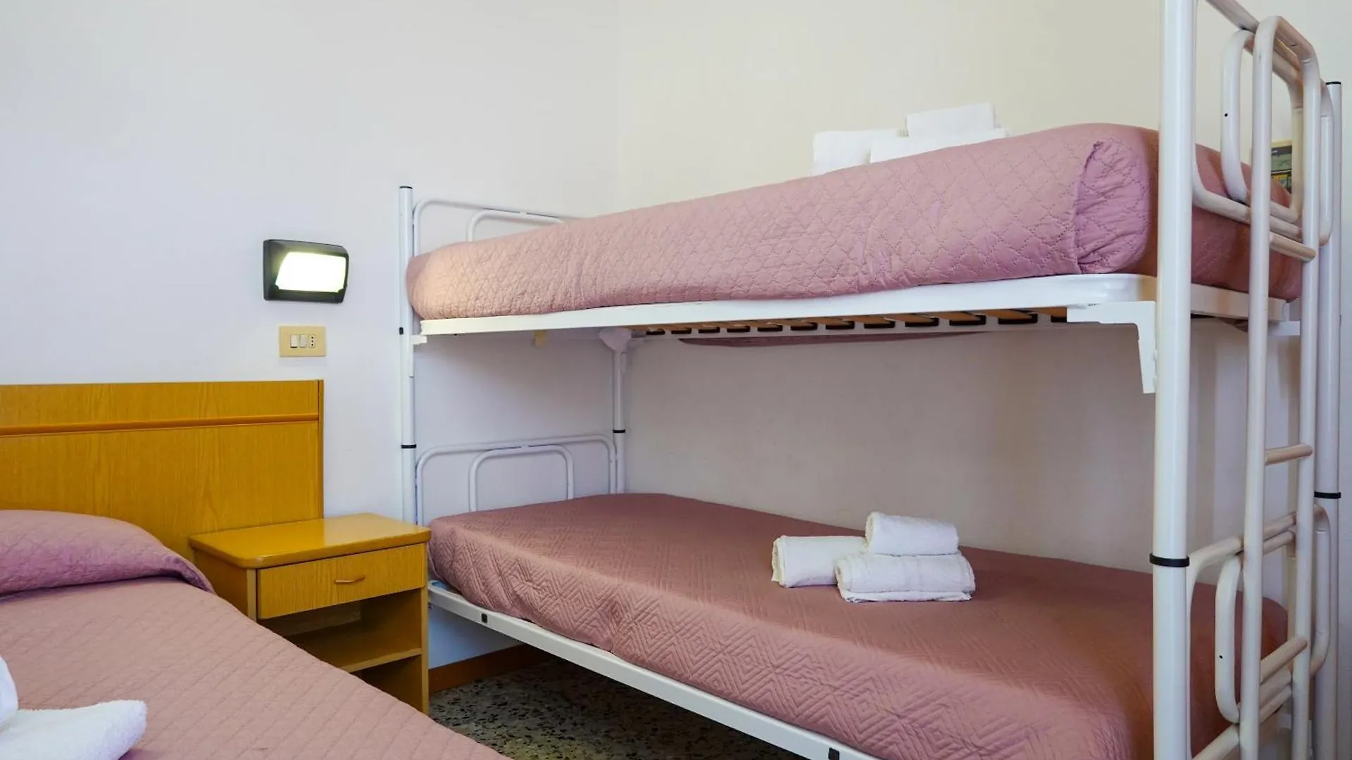 Hotel Lea B&B Pensione Completa Rimini