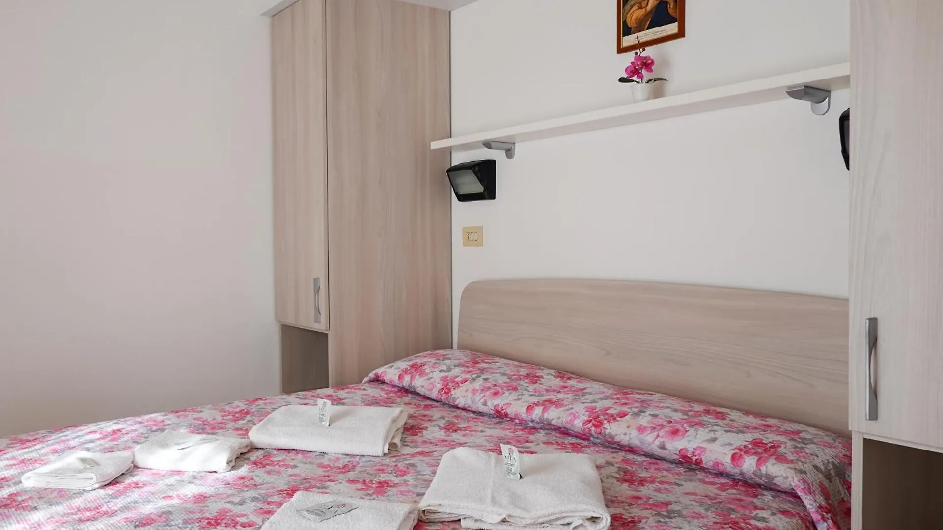 Hotel Lea B&B Pensione Completa Rimini