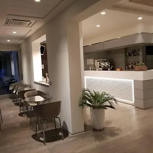 2* Hotel Aquila
