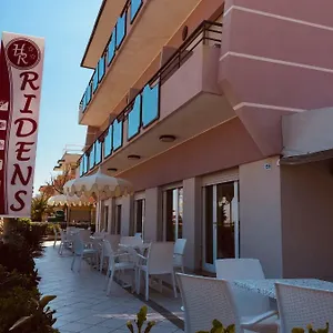 Ridens ** Rimini